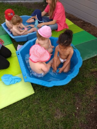 jeux d'eau micro creche été ajr