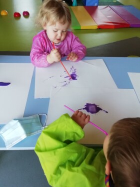 Des coquelicots à la crèche !
