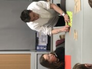 Atelier tissage avec les enfants des Mercredis loisirs