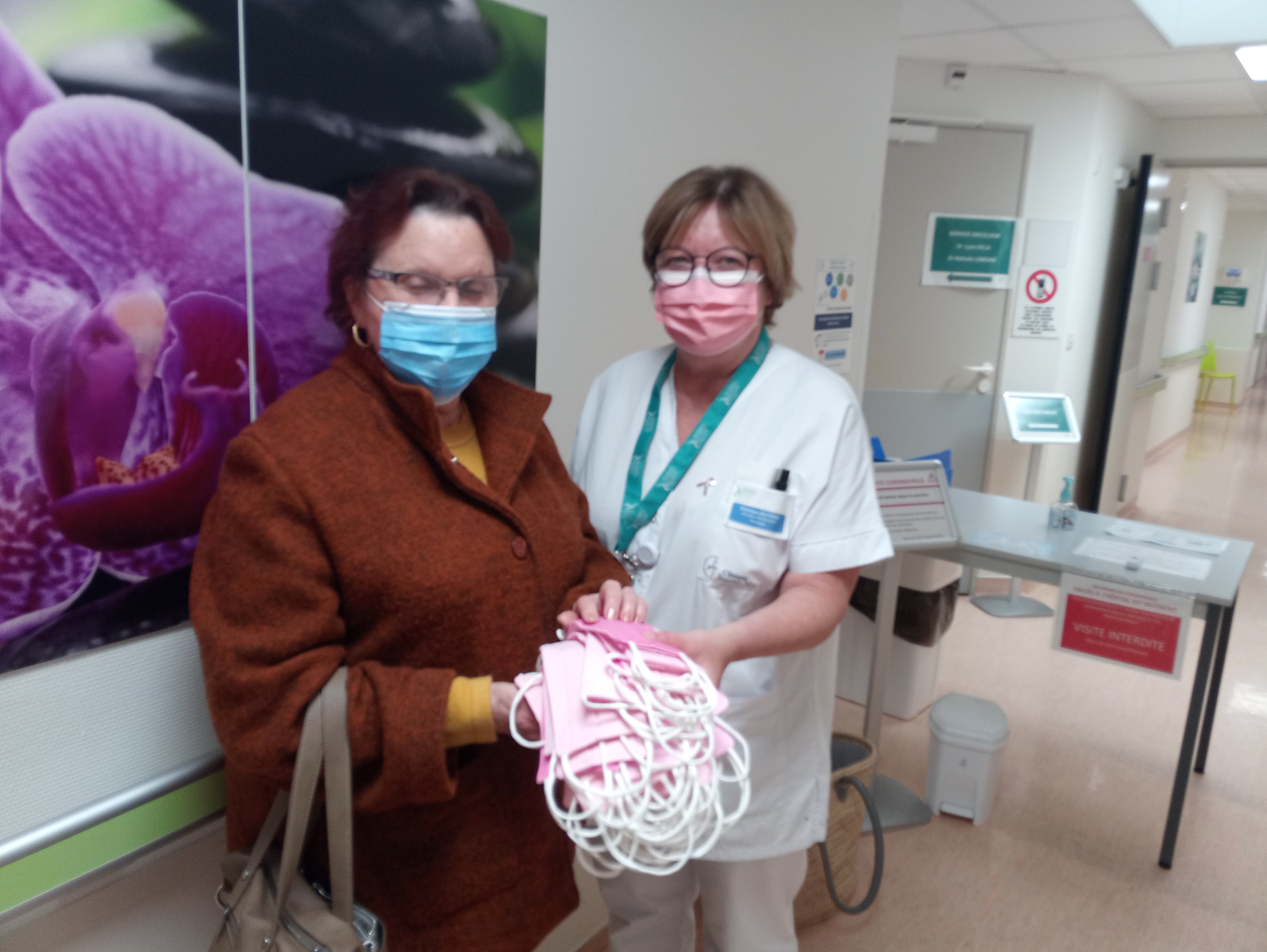 distribution masques pour le service oncologie