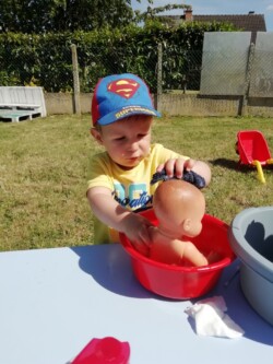 micro creche mai 2020 jardin cabane de Séraphin (2)