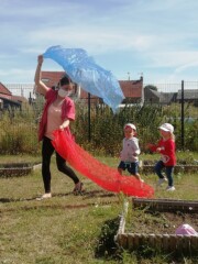 crèche musique en couleur