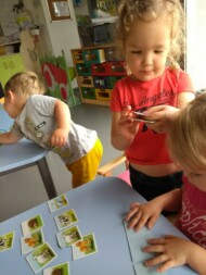 jeux de societe à la crèche