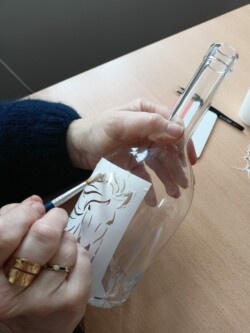 flocage tablier et gravure sur verre